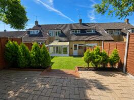 35, Greenway, Billericay CM11 2JP