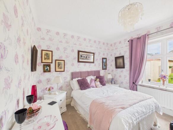 3 bed Semi-Detached for sale Image 12