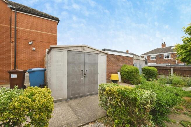 2 bed Semi-Detached for sale Image 9