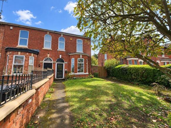 3-bed semi-detached on Crescent Road, Birkdale, Southport, Merseyside, PR8 4SR, £220,000