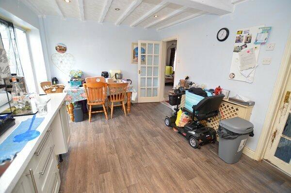 breakfast/kitchen
