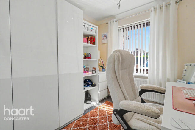 2 bed Semi-Detached Bungalow for sale Image 10