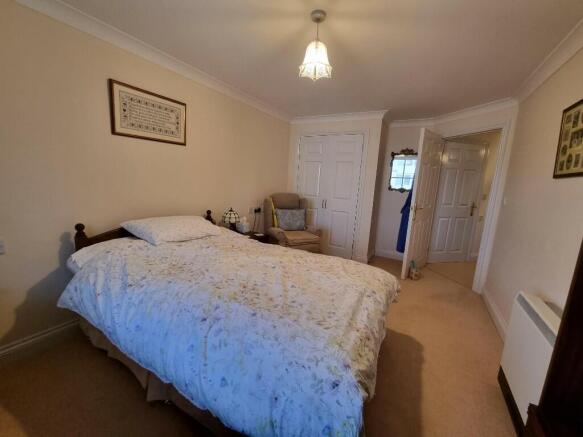 Flat 17