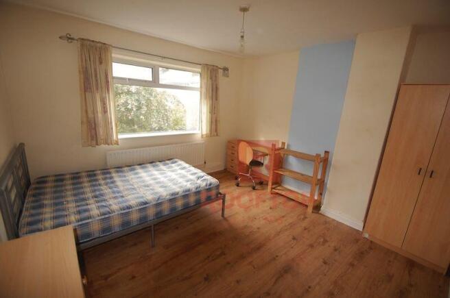 langdale-avenue-ls6-3ha-1058100