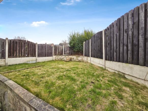 3 bed Semi-Detached for sale Image 9