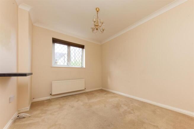 67 Conifer Walk (1 of 24).jpg