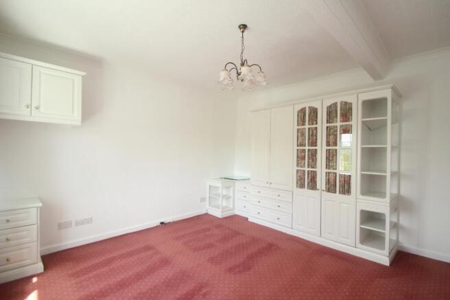 3 bed House to rent Image 9