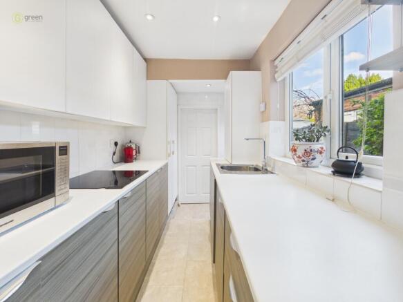 cam05459g0pr0124still005