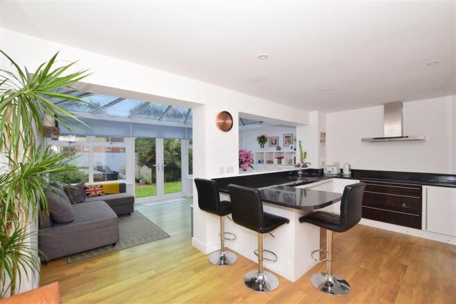 Kitchen/Breakfast Area