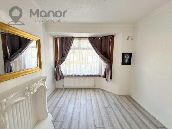 WhatsApp Image 2025-07-04 at 17.15.50 (3)