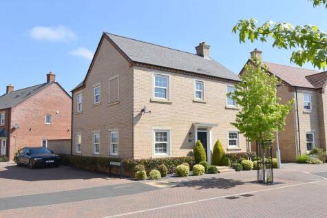 Collings Crescent, Biggleswade, SG18