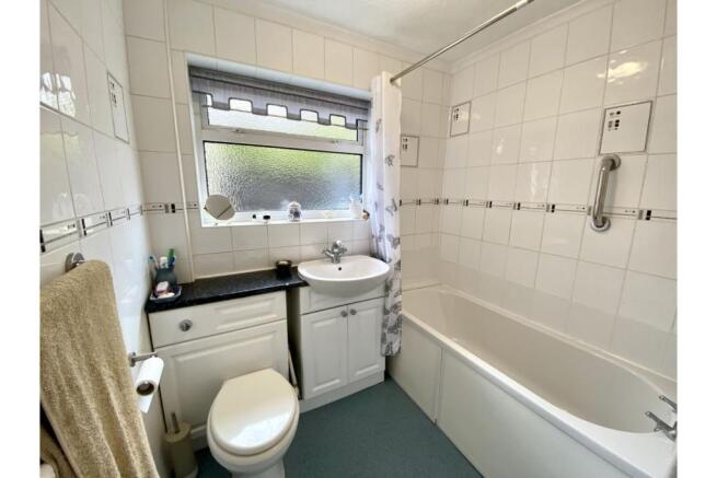 Photo 11