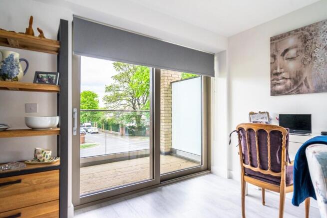 2 bed Apartment for sale Image 8