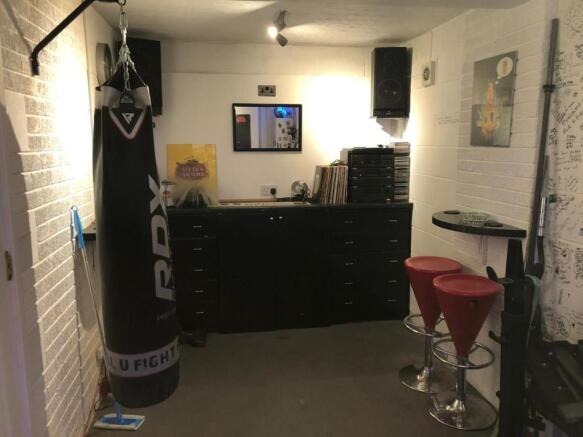 GAMES ROOM