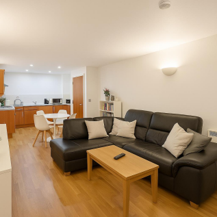 Isaac Way, Manchester