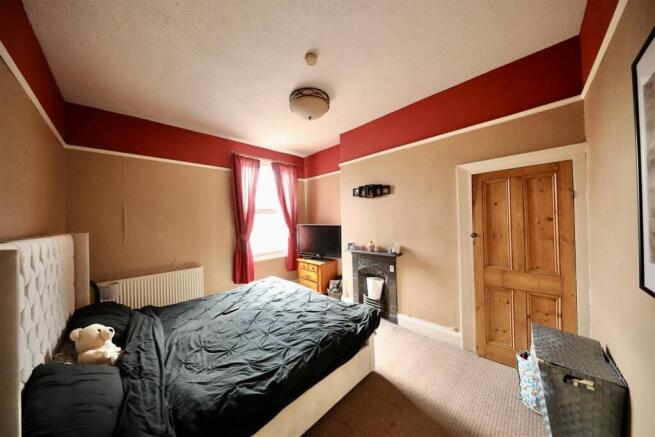 3 bed Terraced for sale Image 12