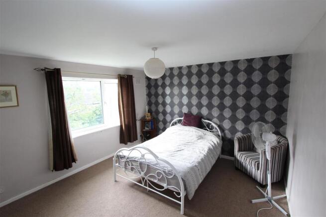 Master Bedroom.JPG