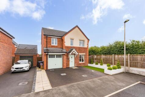 East Field Drive, Golborne, WA3