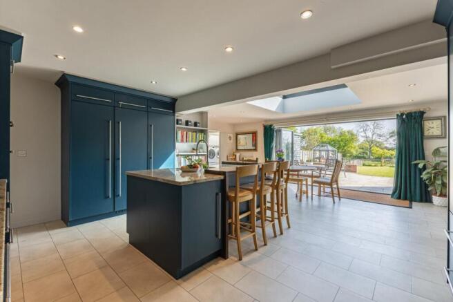 Kitchen/Dining