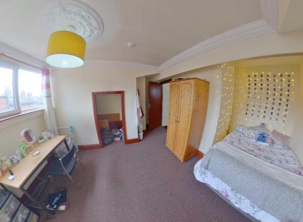 5 bed Terraced to rent Image 6