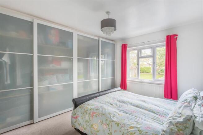 BEDROOM.jpg