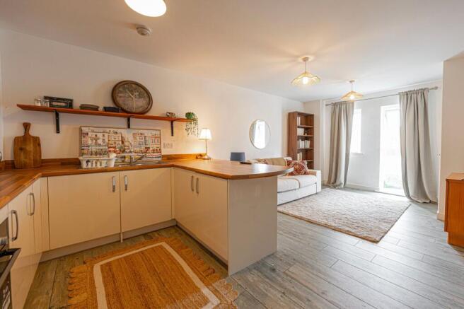 Kitchen/Lounge