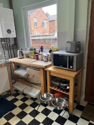 Kitchen Photo 2