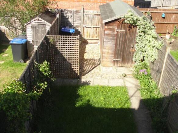 gardn (Large).JPG