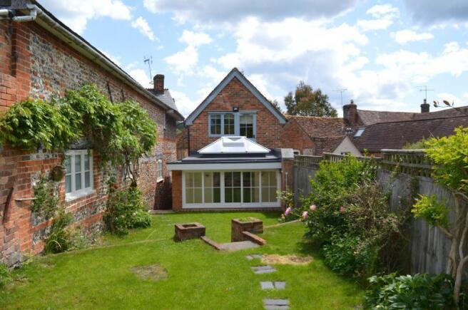 garden 1.jpg