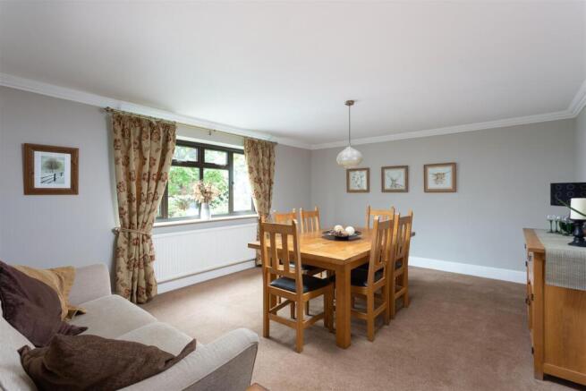 3 bed Detached for sale Image 8