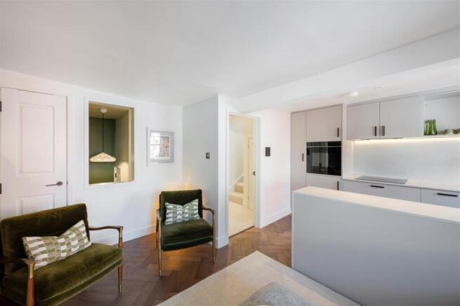 4, 3 Sloane Terrace Hi-8.jpg