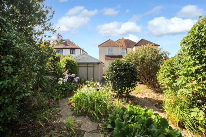 Eastwoodbury Lane, Southend-on-Sea, Essex, SS2 photo 4