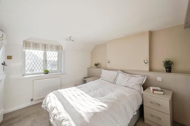 2 bed Detached for sale Image 9