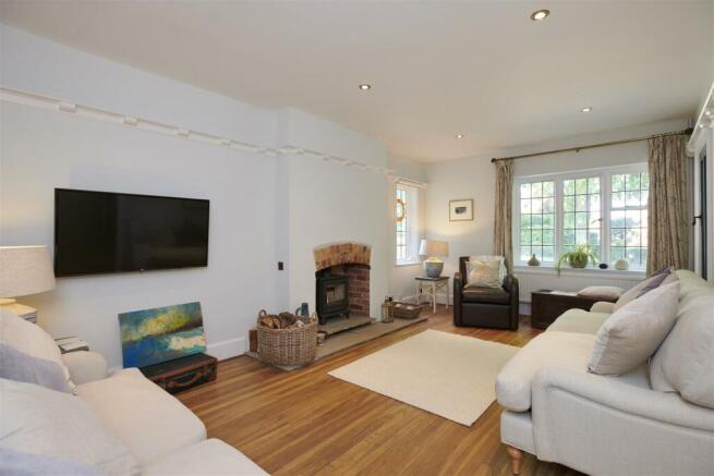 SITTING ROOM