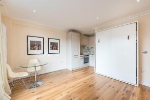 81, Forset Court, Edgware Road, London W2 2RE
