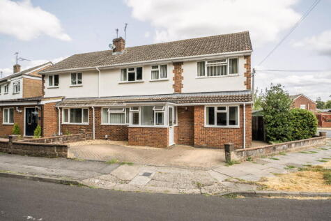 Blunden Close, Basingstoke, RG21 3PE
