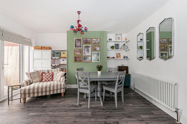 3 bed Semi-Detached for sale Image 4
