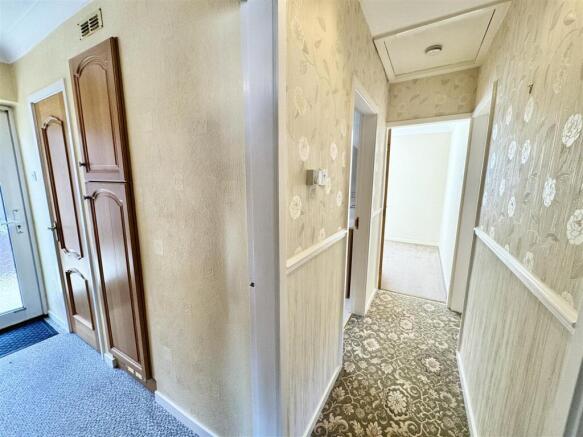 3 bed Detached Bungalow for sale Image 10