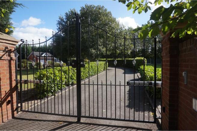 Gated Driveway