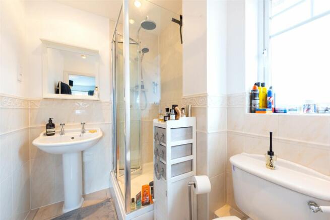 En-Suite Shower