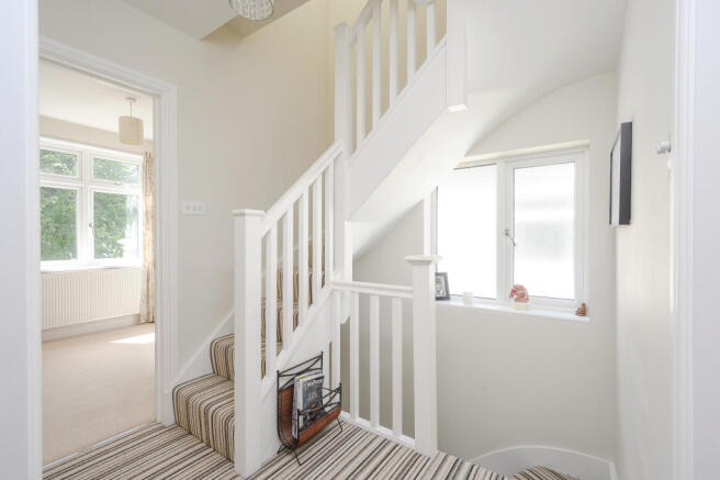 70 Aylward Road-16