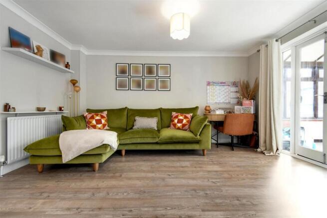 Open Plan L Shaped Lounge Diner