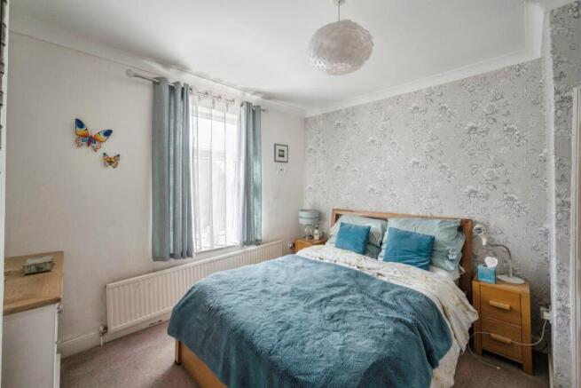 3 bed Terraced for sale Image 10