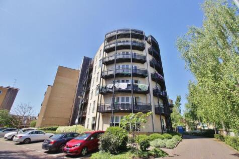 Lanadron Close, Isleworth, TW7