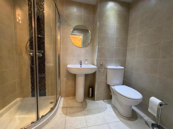 2 bed Town House for sale Image 11