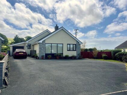 Y Groesffordd, Bryncrug, Tywyn, Gwynedd, LL36
