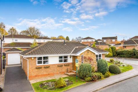 Queensbury Avenue, Outwood