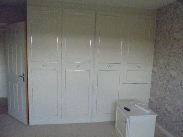 Master bedroom conti