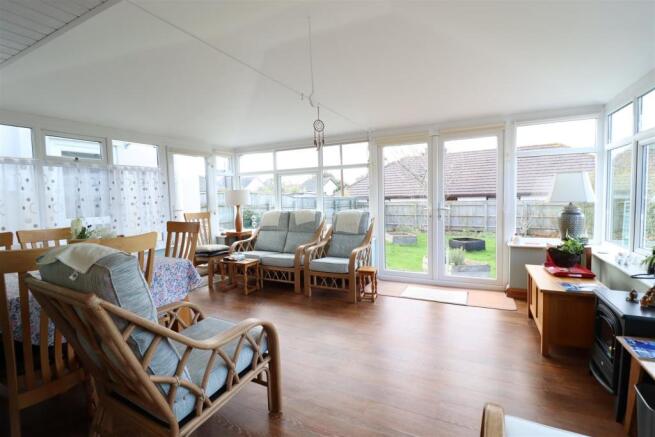 8273 Conservatory 3.JPG