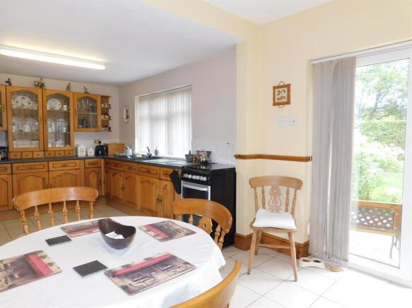 Kitchen 3